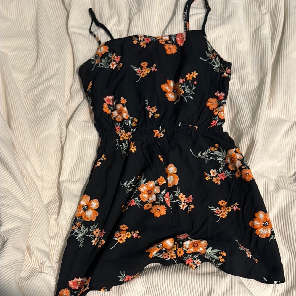 NWT women’s HM Floral Black and Orange Romper